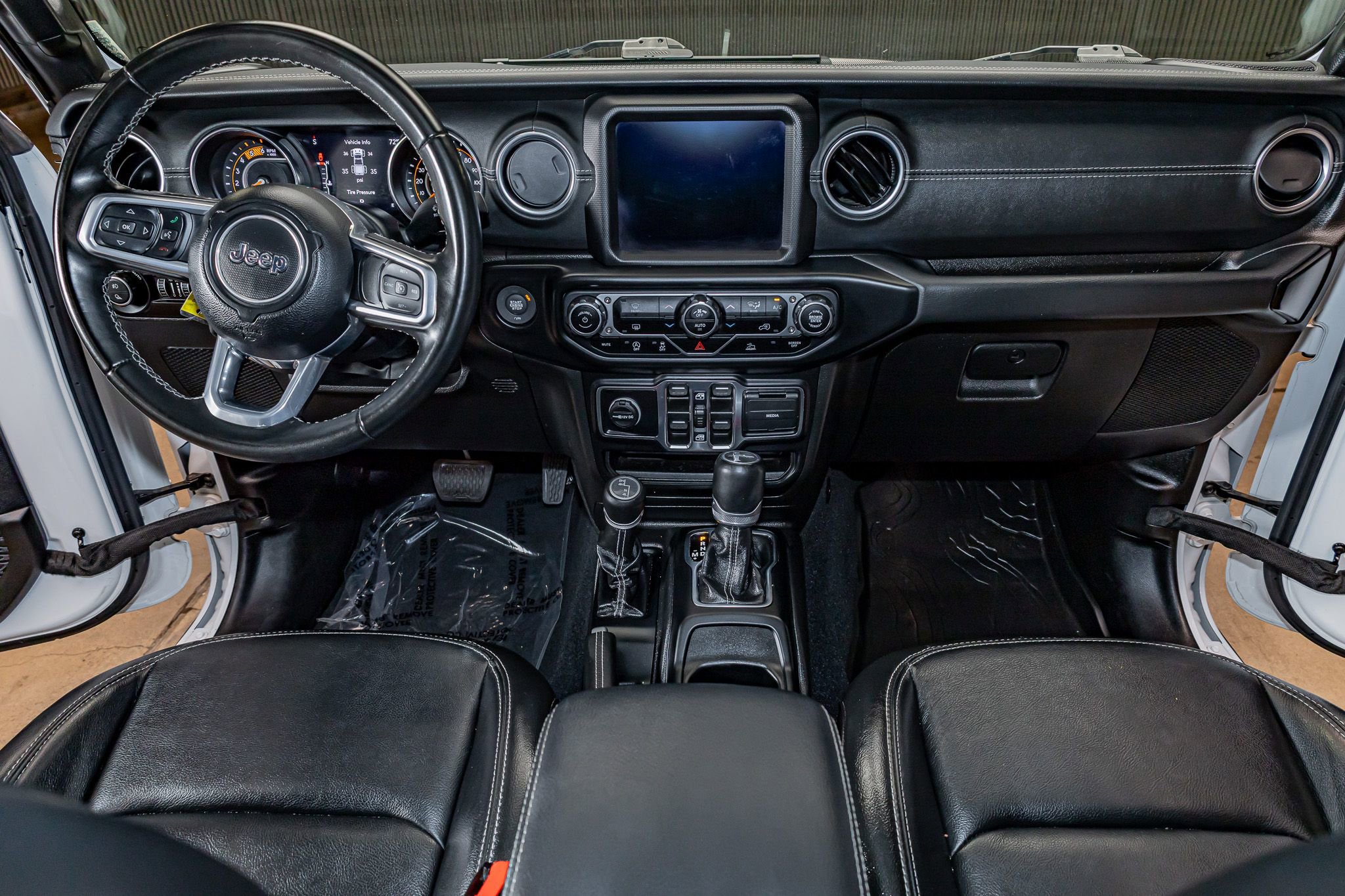 Used 2022 Jeep Gladiator Overland w/ Popular Equipment Package image 19