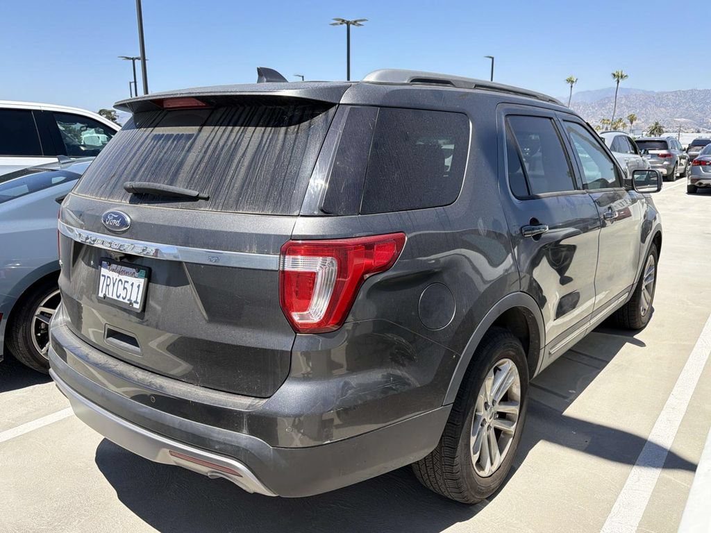 Used 2016 Ford Explorer XLT w/ Equipment Group 202A FWD image 20