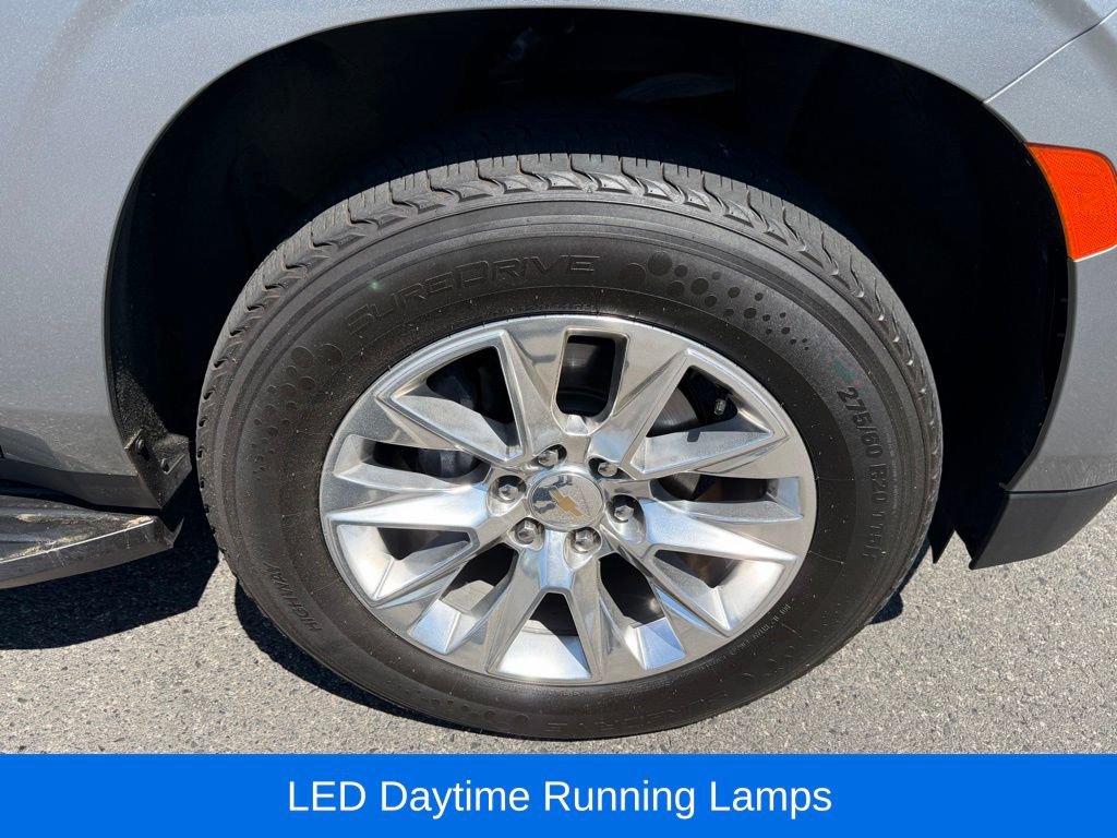 Used 2024 Chevrolet Suburban Premier image 16
