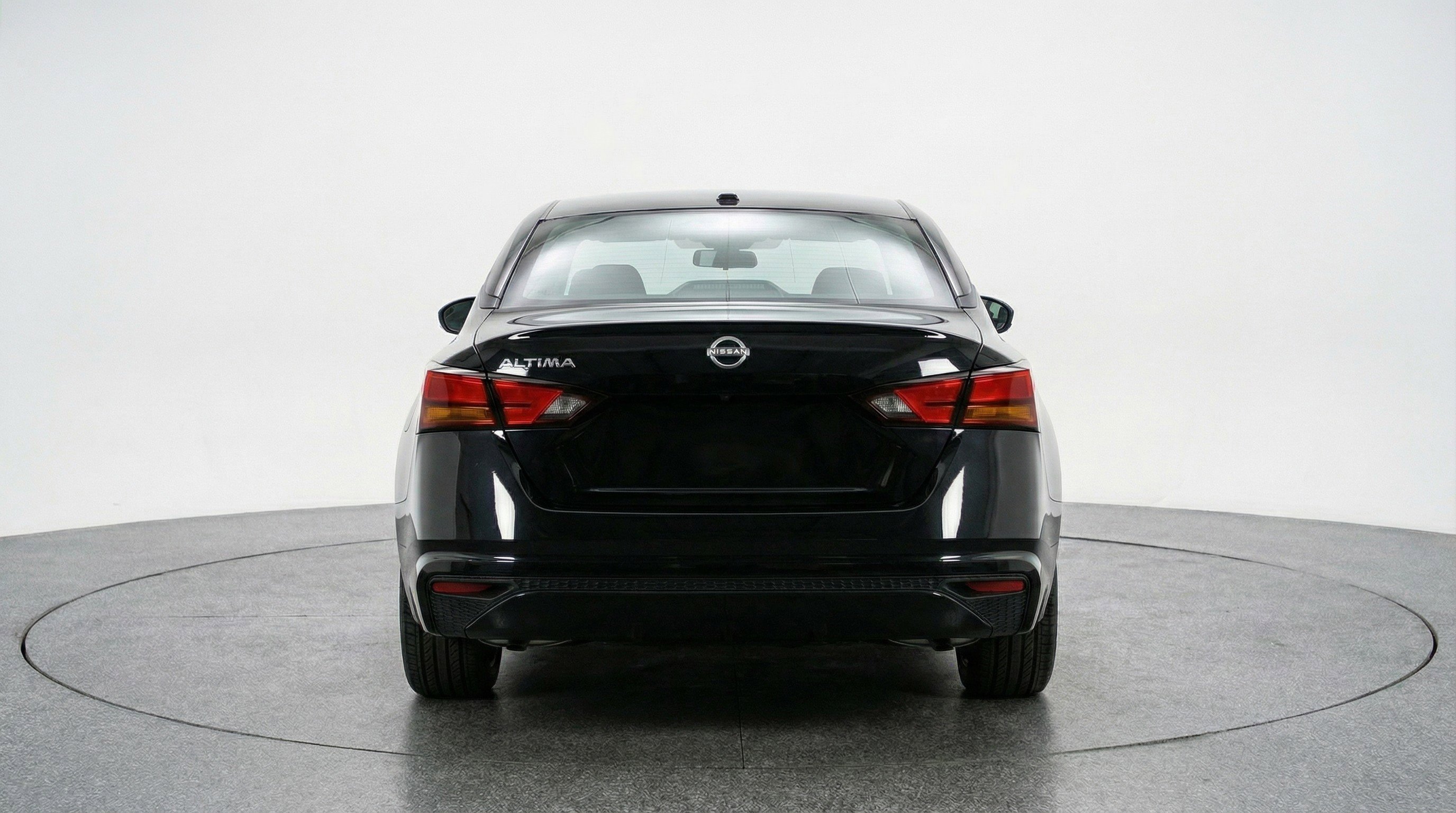 Used 2025 Nissan Altima 2.5 SV image 7