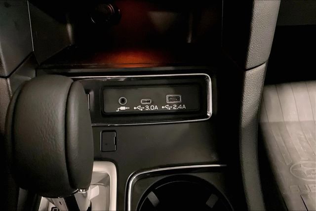Used 2025 Subaru Ascent Premium image 34
