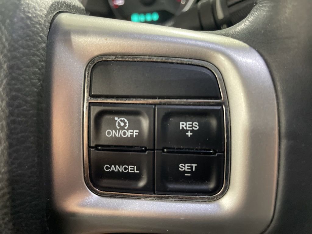 Used 2013 Dodge Avenger SXT w/ Sun/Sound Group image 23