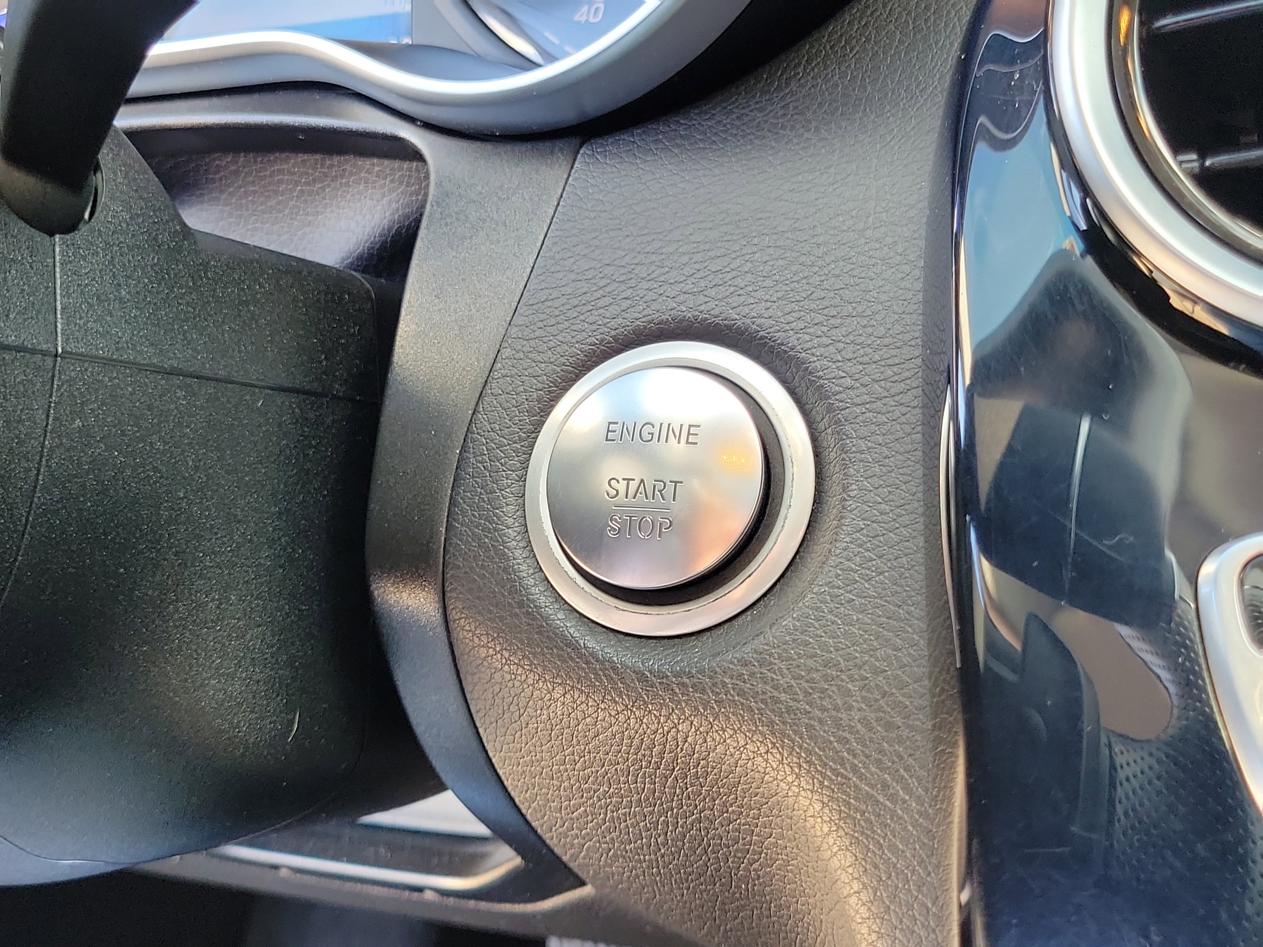 Used 2016 Mercedes-Benz C 300 4MATIC Sedan image 29