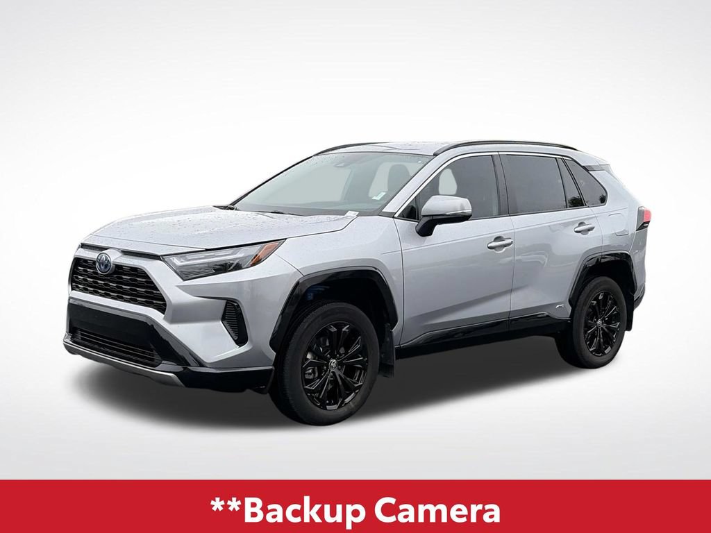 Used 2024 Toyota RAV4 SE AWD/4WD image 4