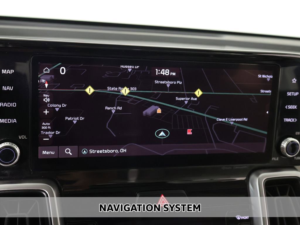 Used 2023 Kia Sorento S w/ Panoramic Sunroof Package AWD/4WD image 3