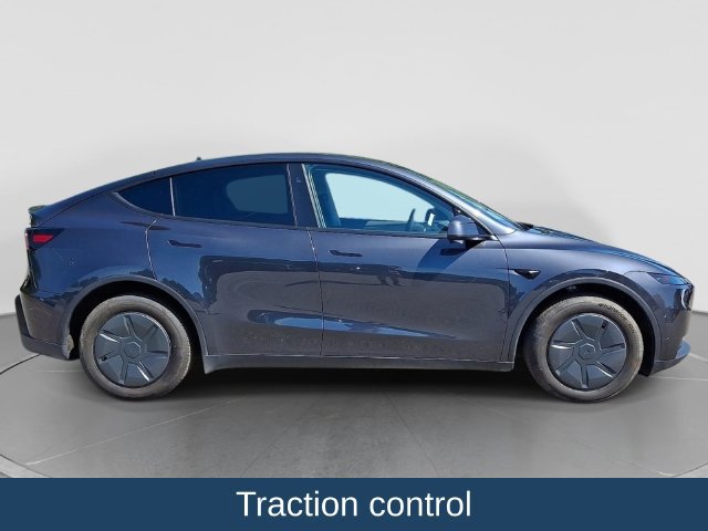 Used 2026 Tesla Model Y 2WD image 9
