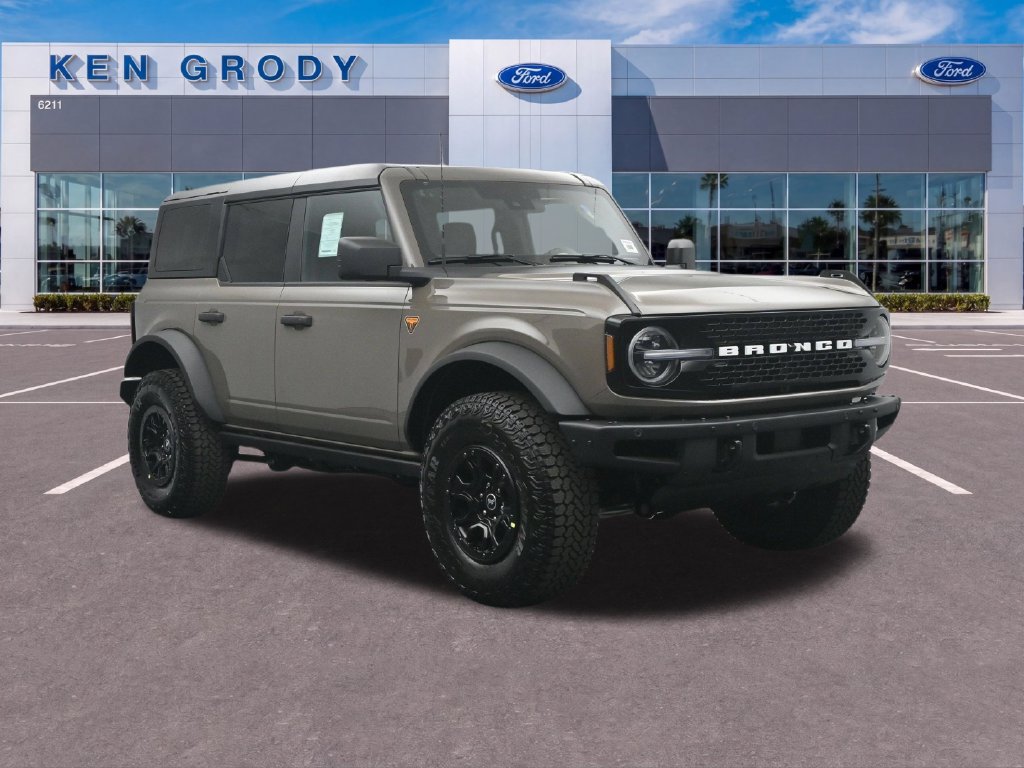 New 2026 Ford Bronco Badlands w/ Wildtrak Package AWD/4WD 360° Tour