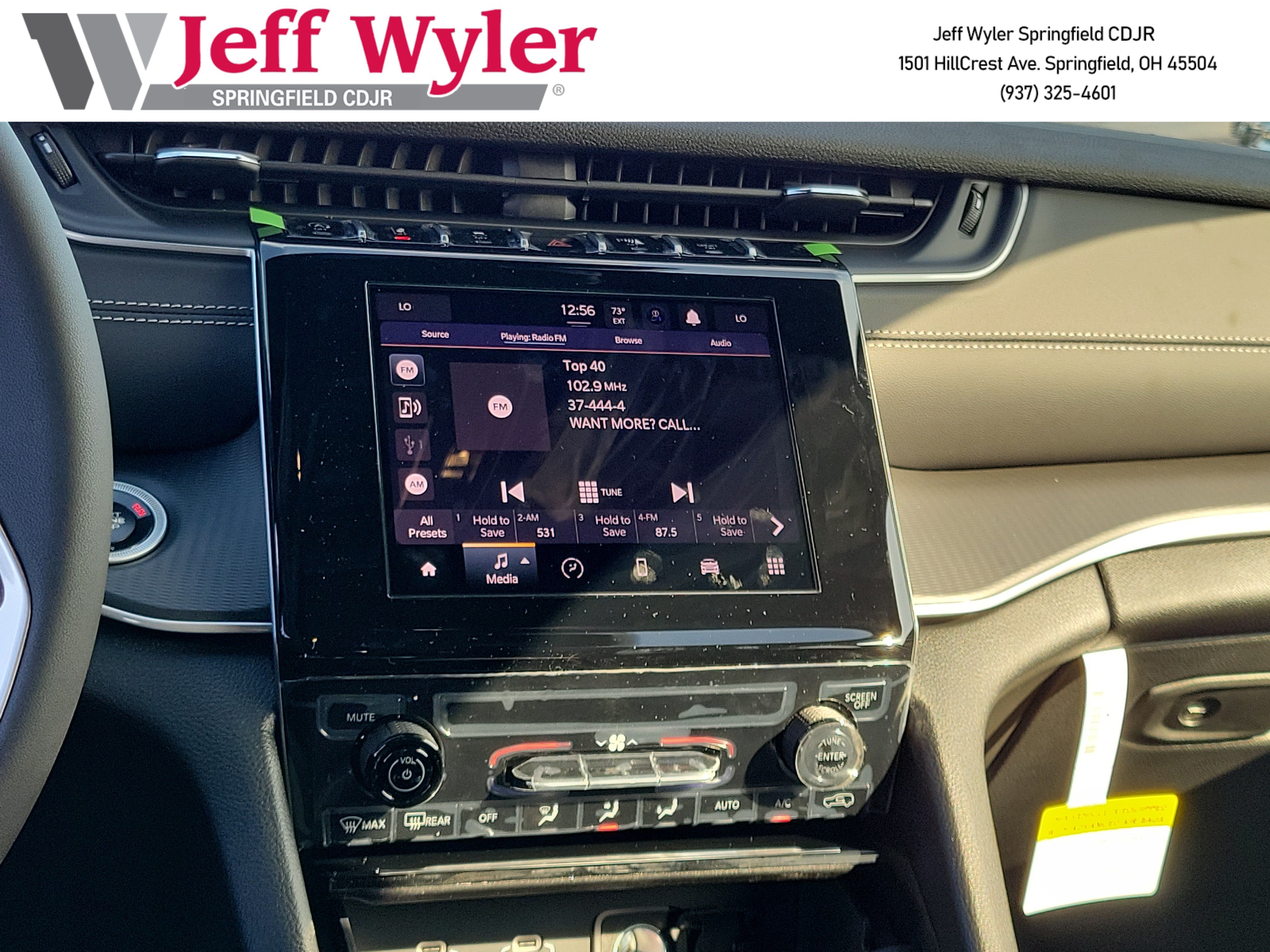 New 2026 Jeep Grand Cherokee Laredo AWD/4WD image 11