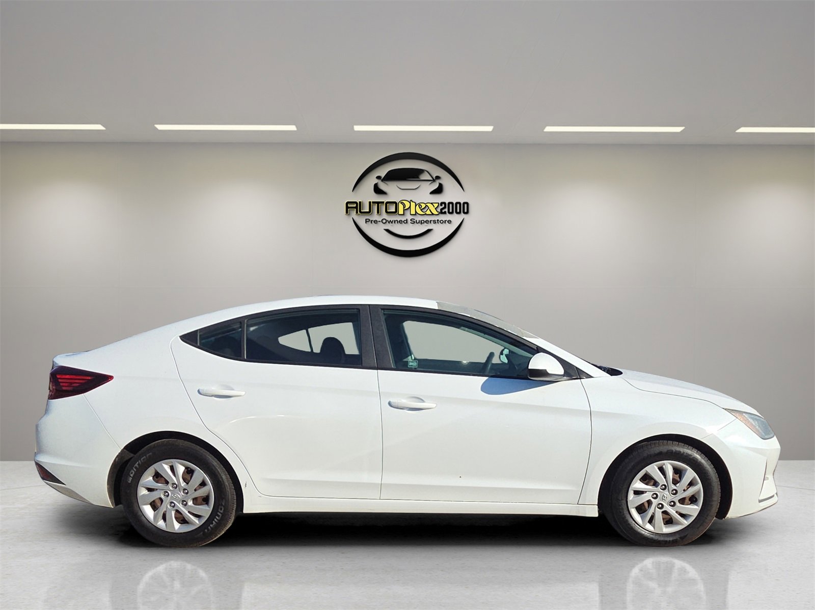 Used 2019 Hyundai Elantra SE w/ Cargo Package image 8