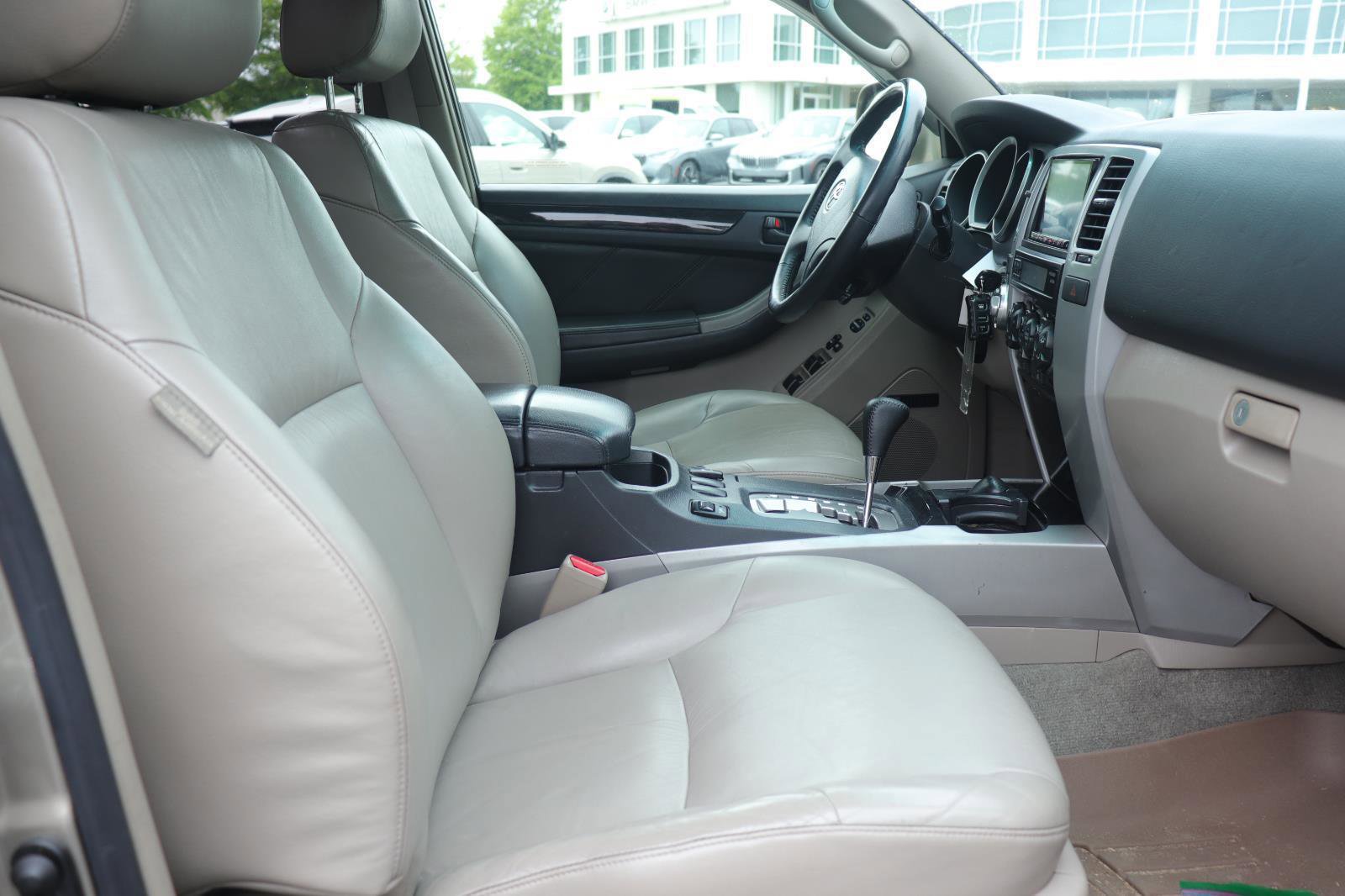 Used 2008 Toyota 4Runner Limited AWD/4WD image 16