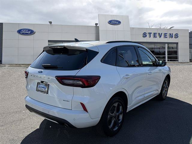 Certified 2024 Ford Escape ST-Line w/ Tech Pack #1 AWD/4WD image 4