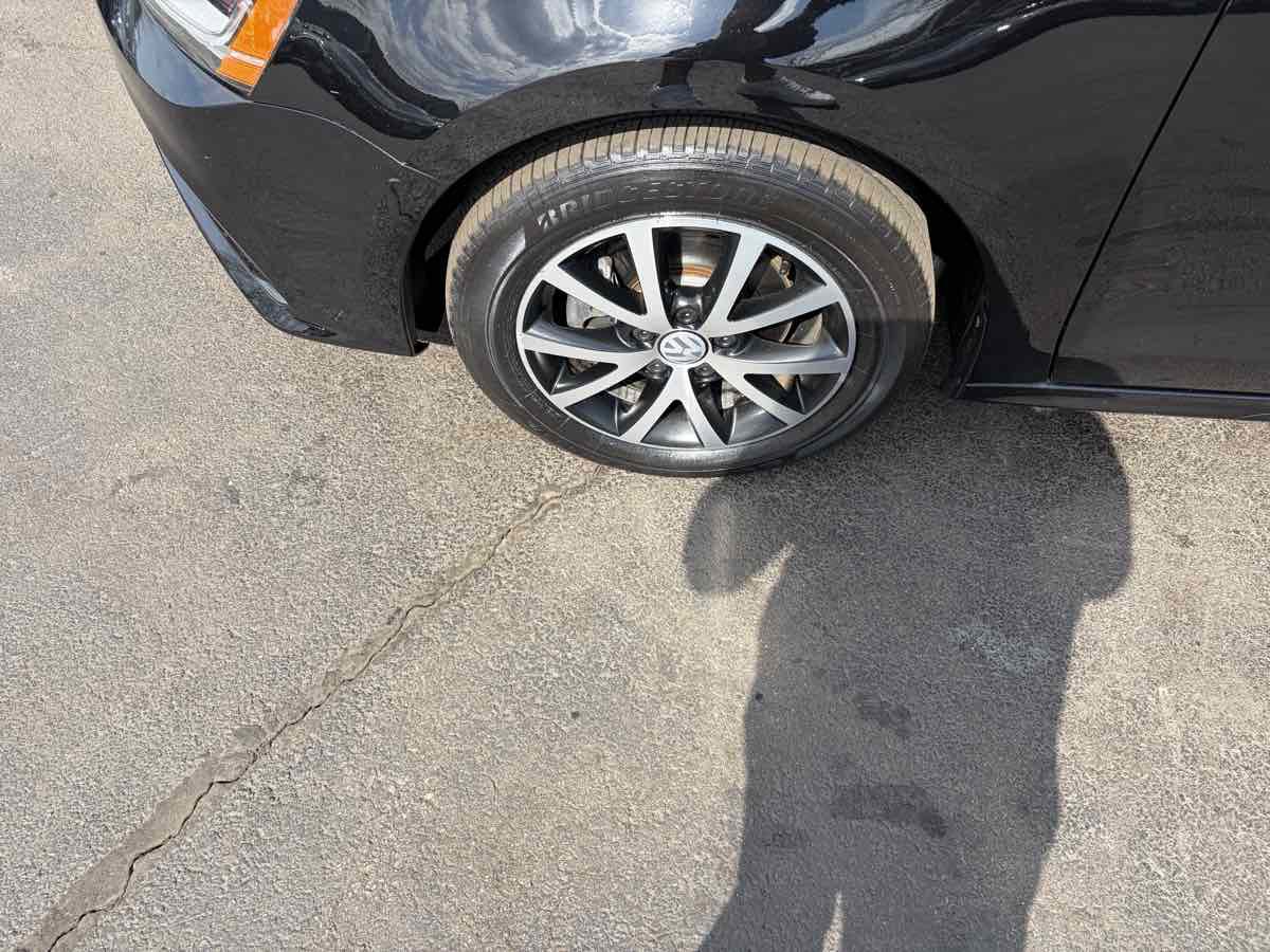 Used 2018 Volkswagen Jetta SE FWD image 34