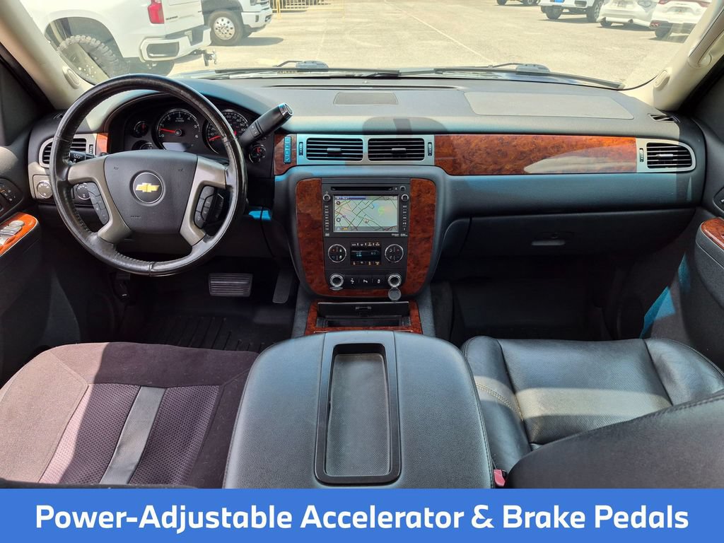 Used 2013 Chevrolet Suburban LTZ AWD/4WD image 25