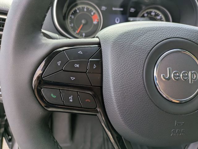 Certified 2023 Jeep Cherokee Altitude Lux w/ Mopar Interior Package image 15