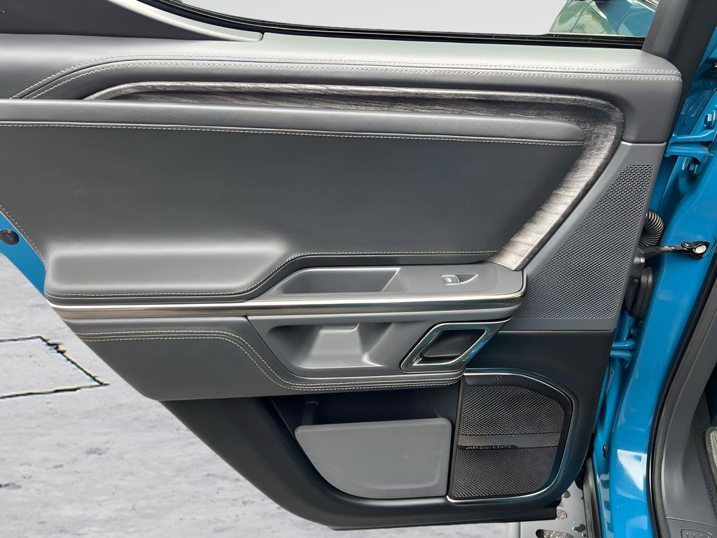 Used 2022 Rivian R1T Launch Edition image 27