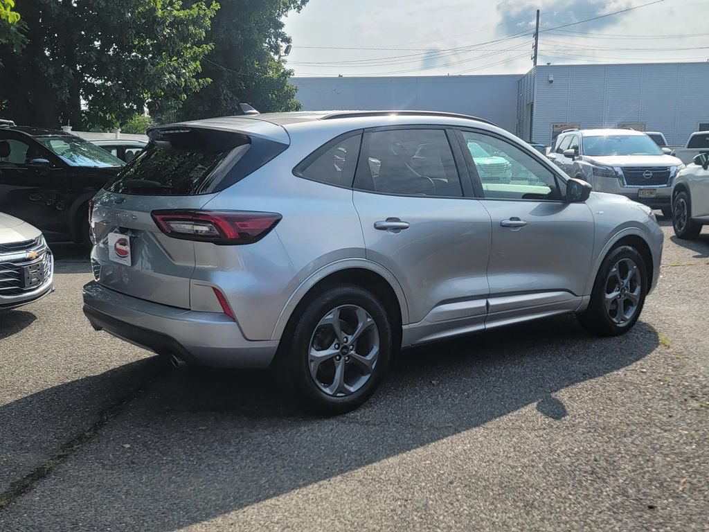 Used 2024 Ford Escape ST-Line FWD image 8