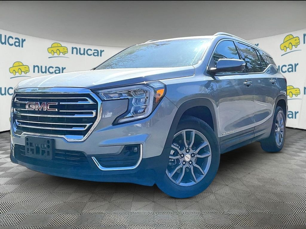 Used 2023 GMC Terrain SLT AWD/4WD image 3