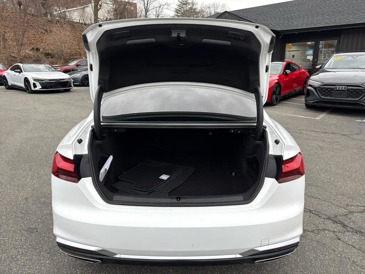 Used 2022 Audi A5 2.0T Premium image 14