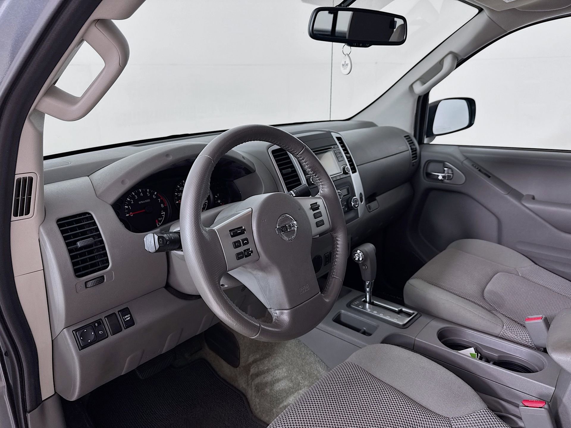 Used 2016 Nissan Frontier SV w/ SV Value Truck Package RWD image 10