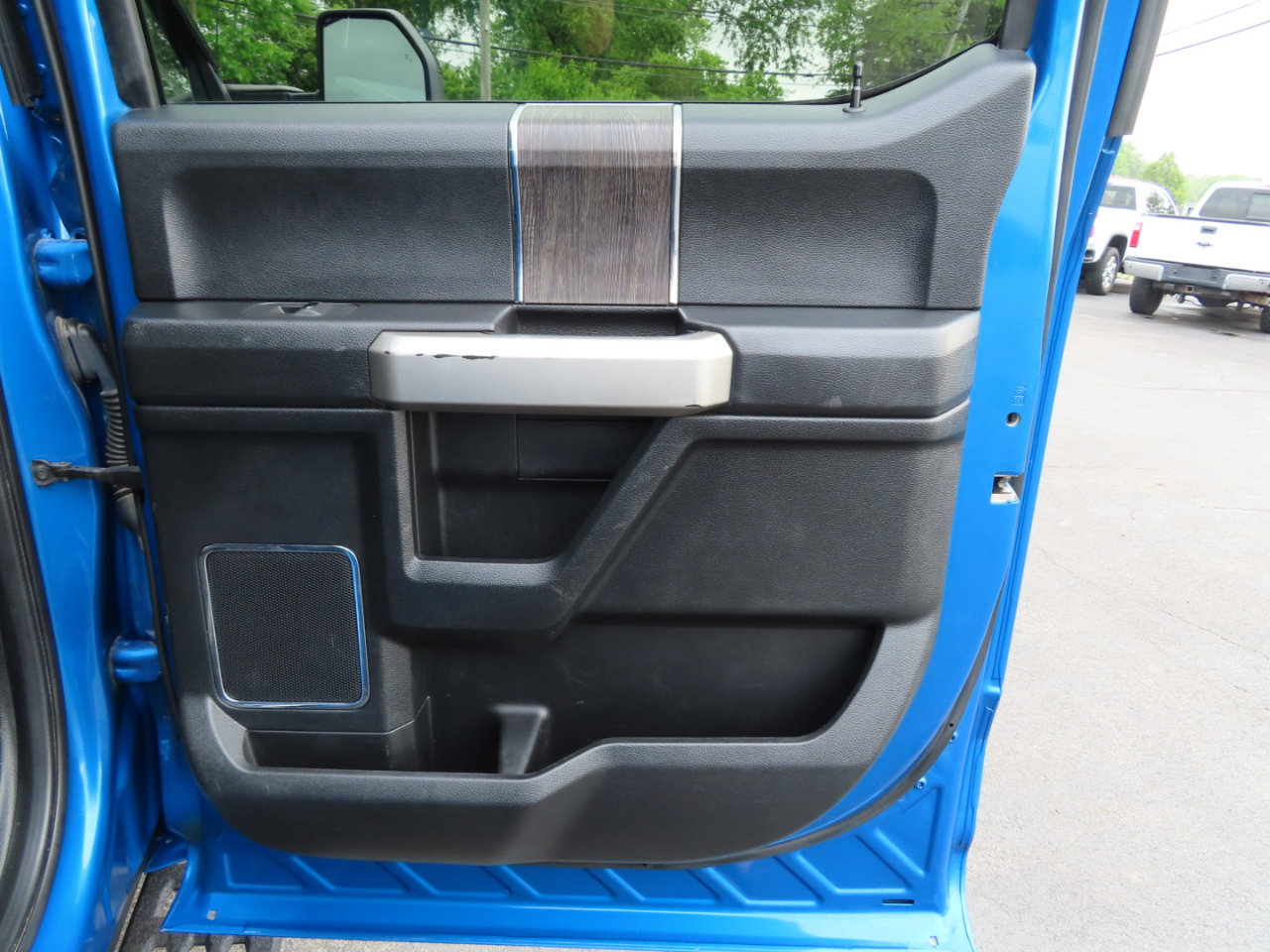 Used 2021 Ford F350 Lariat image 48