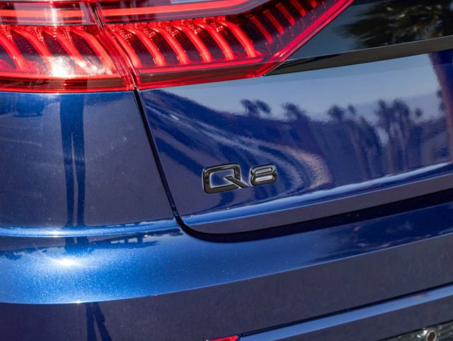 Used 2021 Audi Q8 Prestige w/ Prestige Package image 11