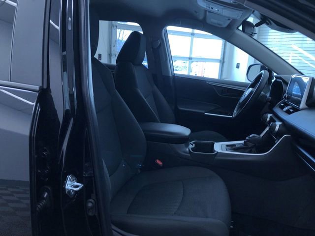 Certified 2025 Toyota RAV4 LE image 22