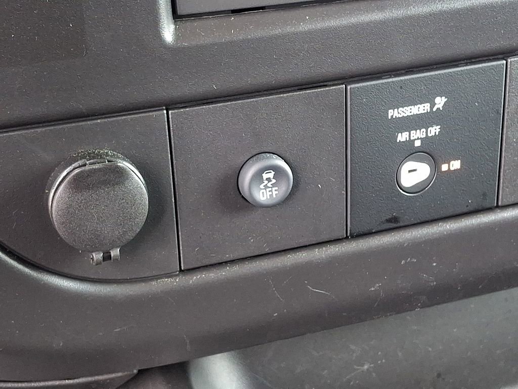 Used 2024 GMC Savana 2500 w/ Driver Convenience Package image 25