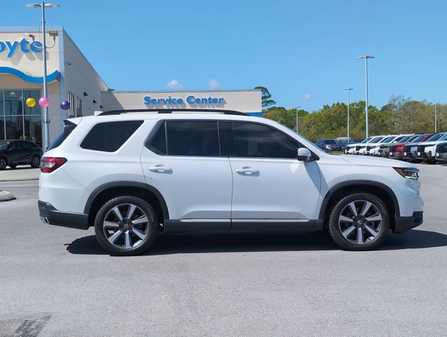 Used 2025 Honda Pilot Elite image 2