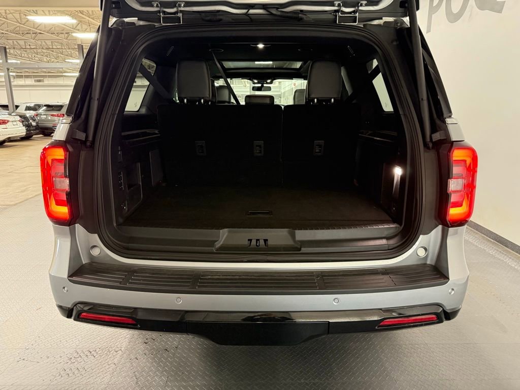 Used 2024 Ford Expedition Max Limited AWD/4WD image 22
