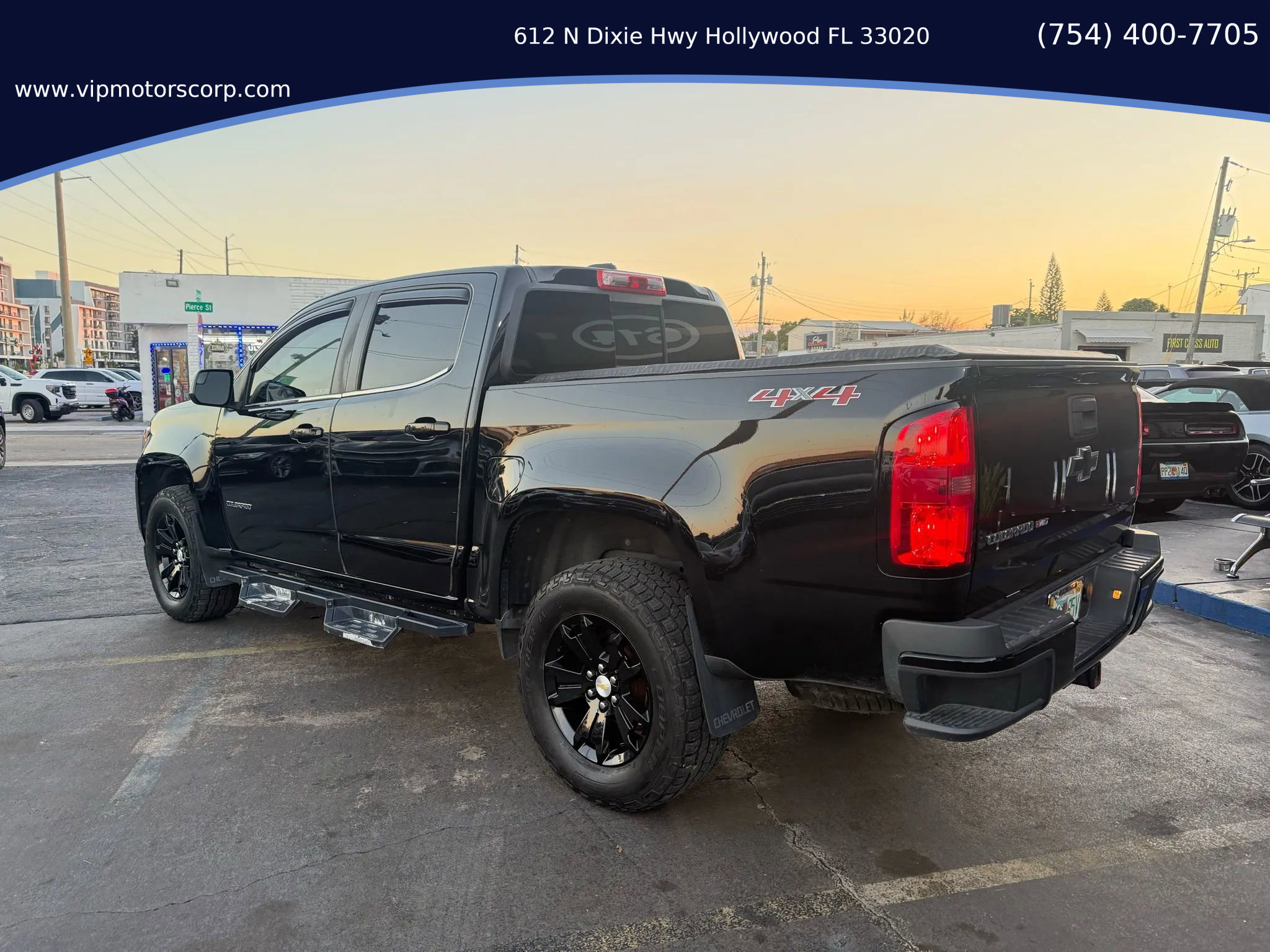 Used 2017 Chevrolet Colorado LT w/ LT Convenience Package image 3