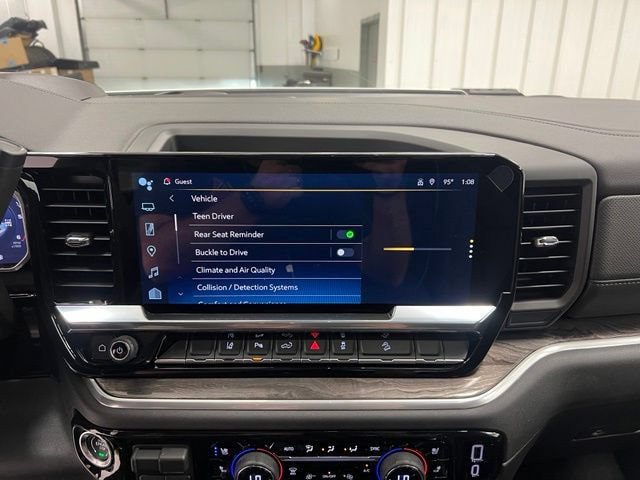 New 2026 Chevrolet Silverado 2500 LTZ w/ LTZ Premium Package AWD/4WD image 9