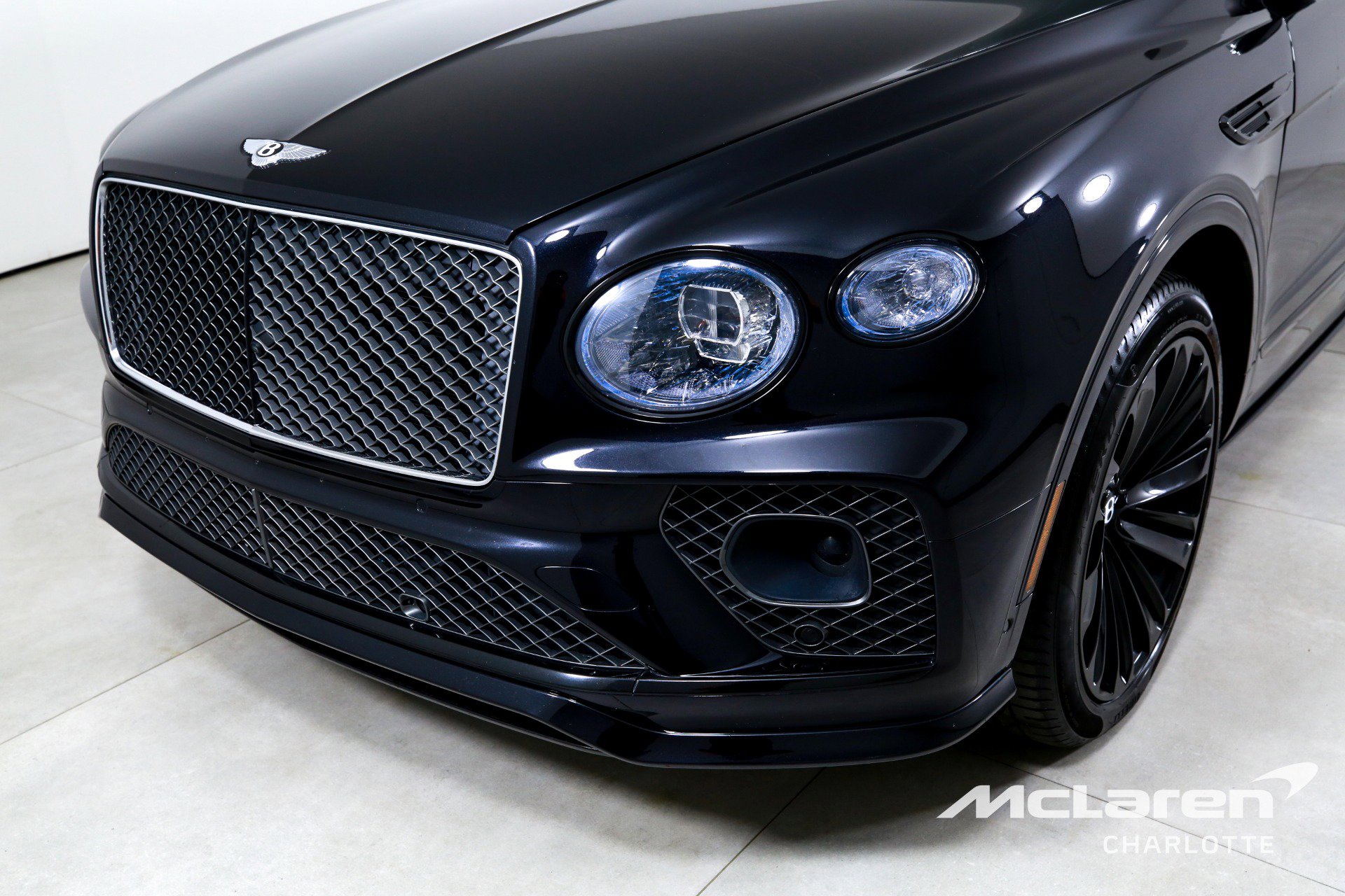 Used 2023 Bentley Bentayga Speed image 37