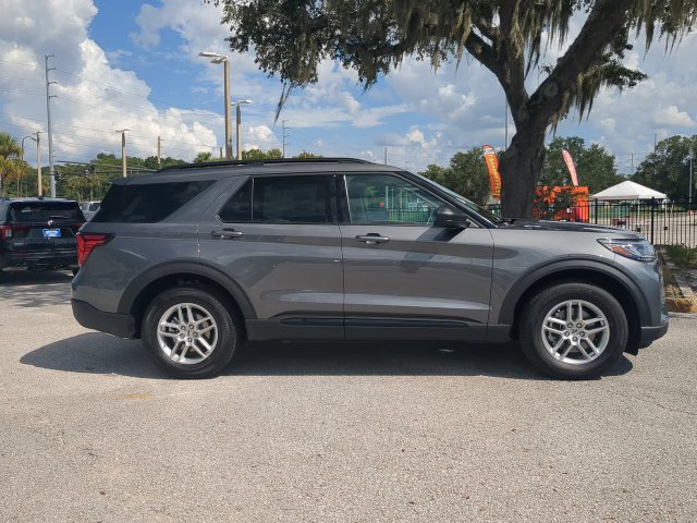 New 2026 Ford Explorer Active w/ Active Comfort Package RWD image 4