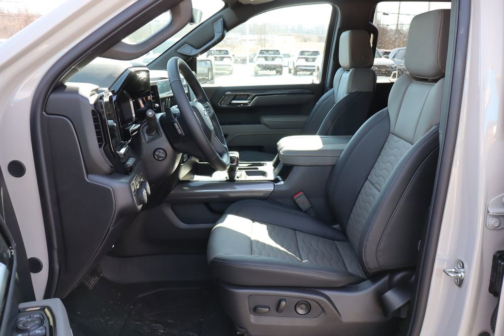 New 2026 Chevrolet Silverado 1500 ZR2 w/ LPO, Dark Essentials Package image 14