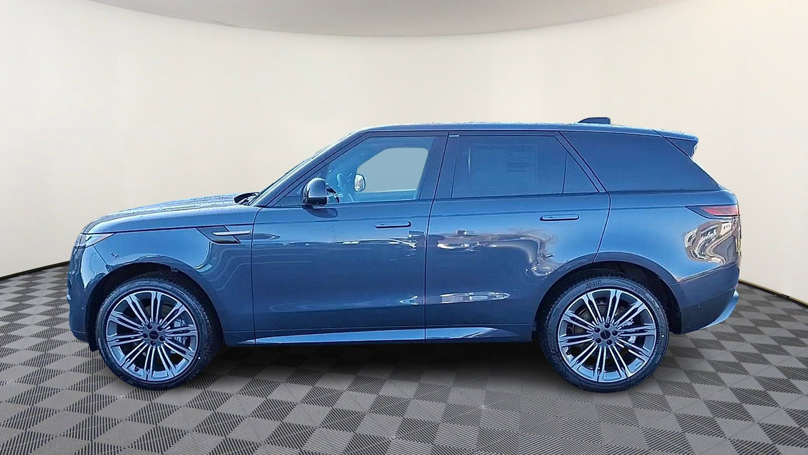 New 2026 Land Rover Range Rover Sport SE image 5