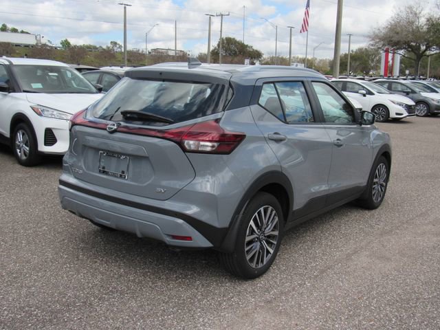 Used 2024 Nissan Kicks SV FWD image 3