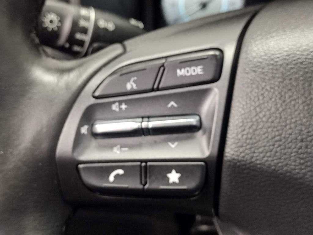 Certified 2022 Hyundai Kona SEL w/ Convenience Package image 21