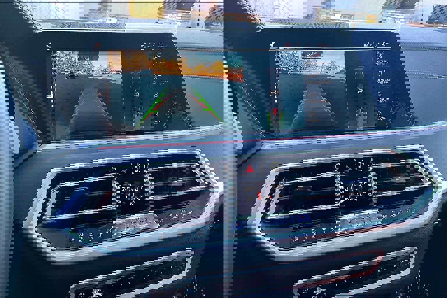 Used 2022 BMW X7 xDrive40i w/ M Sport Package image 24