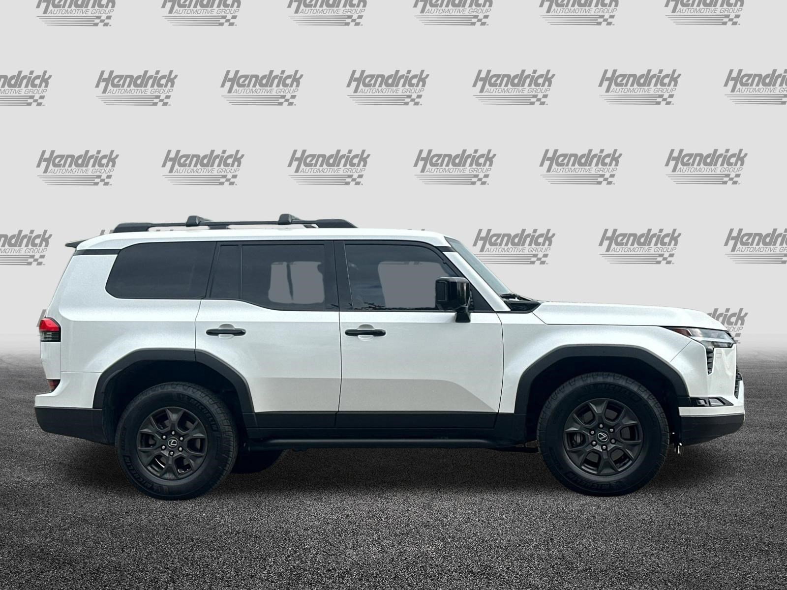 Used 2024 Lexus GX 550 image 3