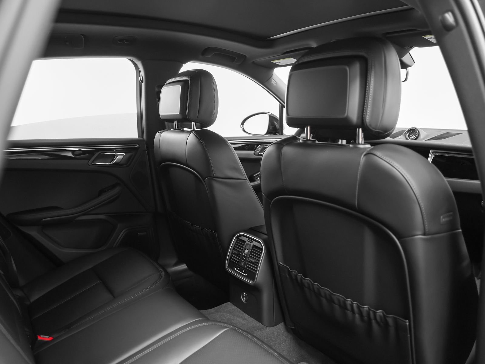 New 2026 Porsche Macan S AWD/4WD image 29