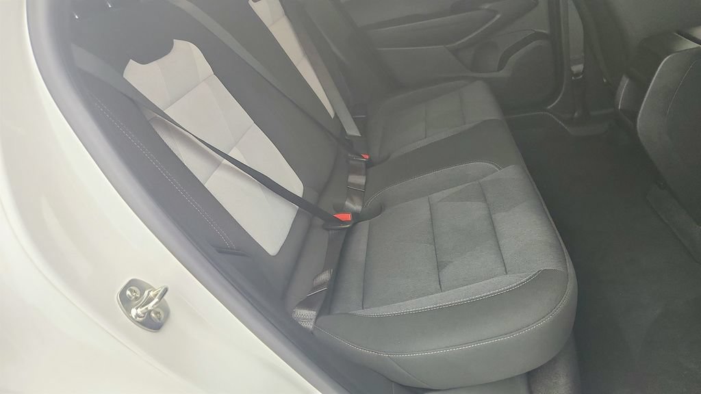 Certified 2024 Chevrolet Trax RS FWD image 29