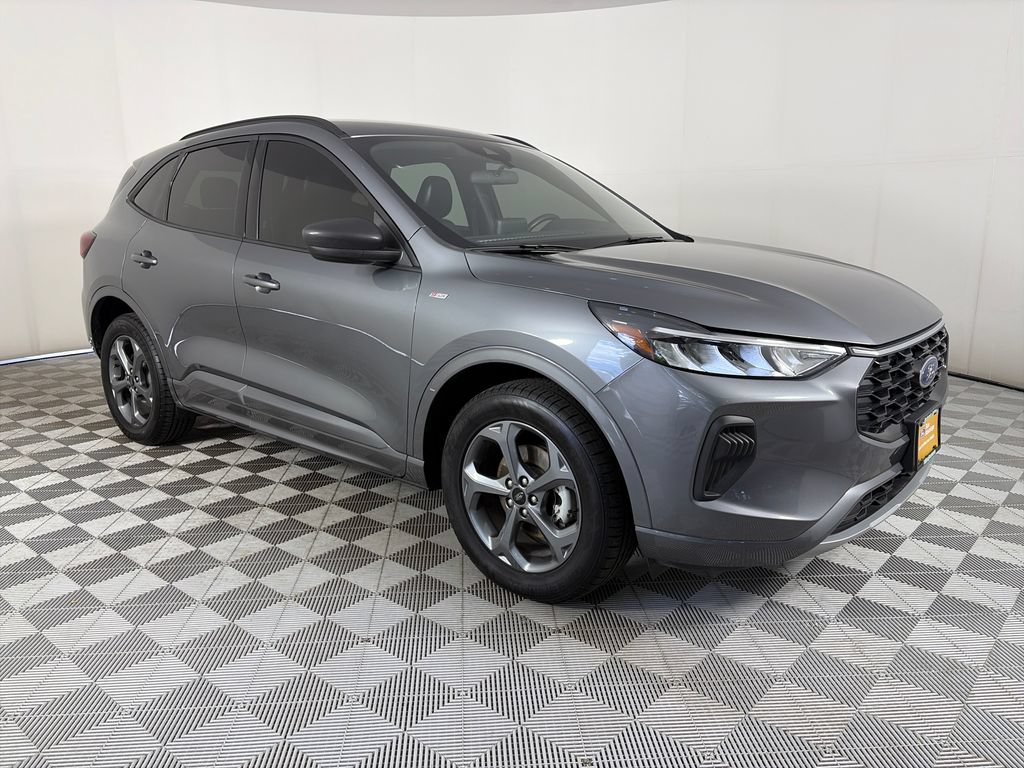 Certified 2024 Ford Escape ST-Line AWD/4WD 360° Tour