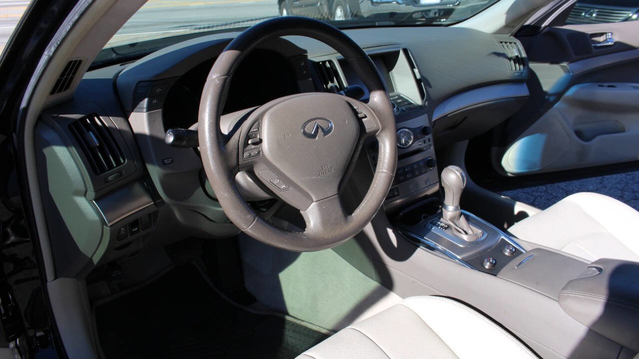 Used 2013 INFINITI G37 Journey image 30