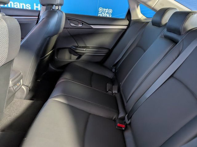Used 2019 Honda Civic Touring image 16