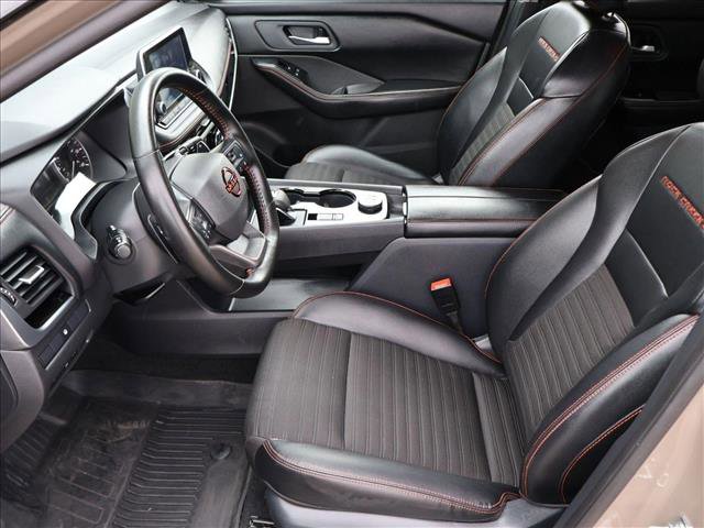 Used 2025 Nissan Rogue SV AWD/4WD image 21