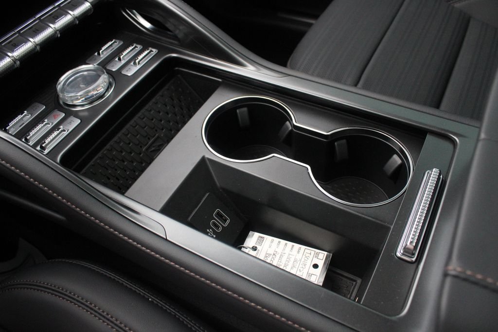 New 2026 Lincoln Nautilus Reserve AWD/4WD image 19