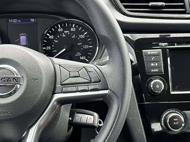 Used 2018 Nissan Rogue S AWD/4WD image 9