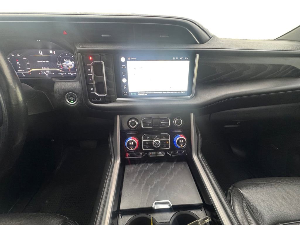 Used 2022 GMC Yukon XL Denali image 13