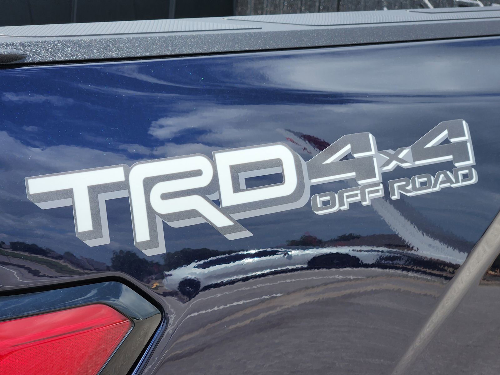 New 2026 Toyota Tundra SR5 w/ TRD Off-Road Premium Package AWD/4WD image 12