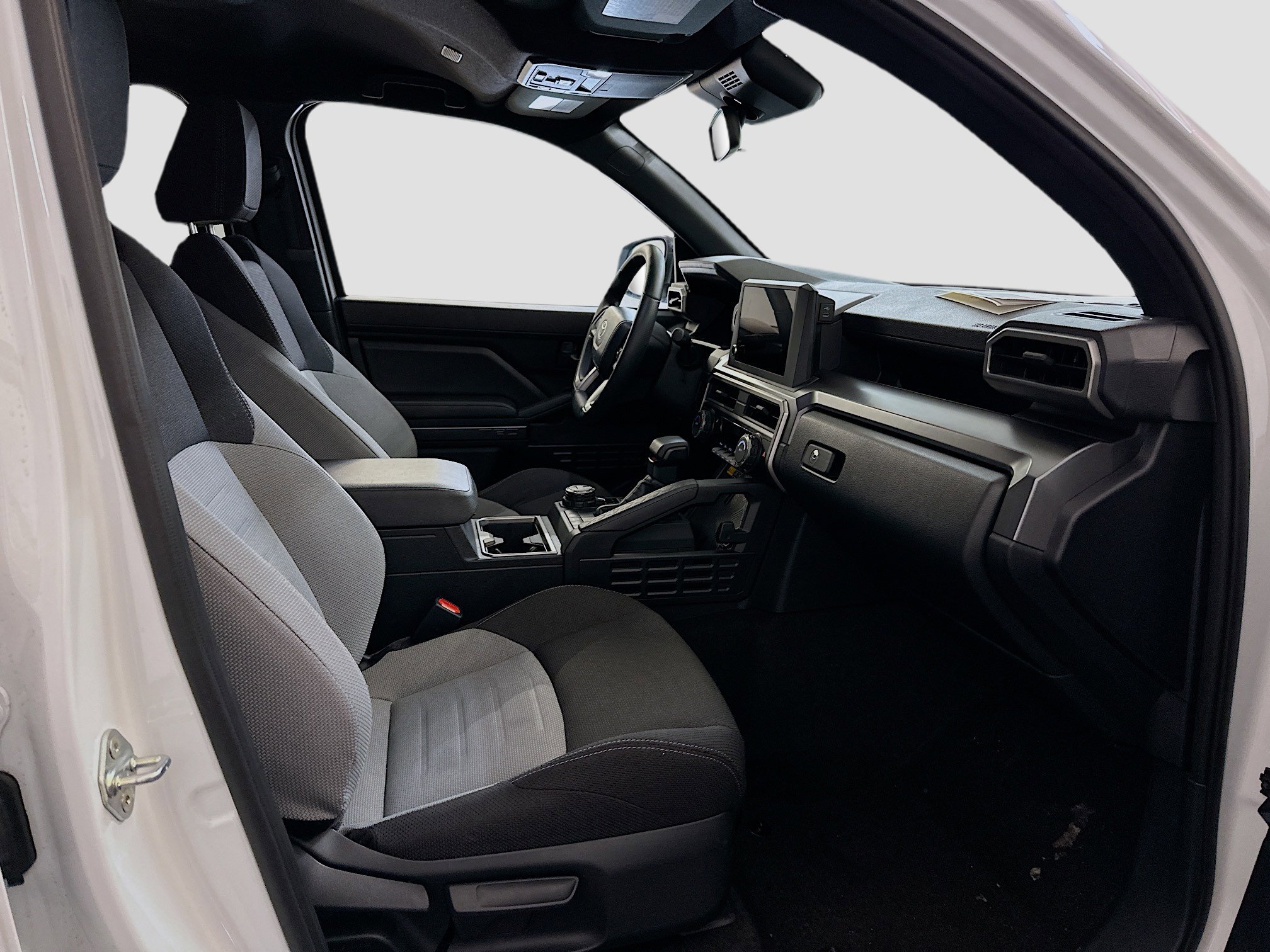 Used 2025 Toyota 4Runner TRD Off-Road image 32